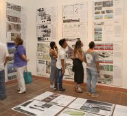 Las exposiciones  se inauguraron de forma simultánea en la Torre del Reloj. César Obando