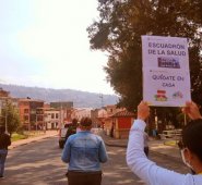 El escuadrón les recalca a los pamploneses que deben acatar las medidas preventivas como mantenerse resguardados en las casas, en especial, los menores de 18 años y los adultos mayores de 70 años. Cortesía