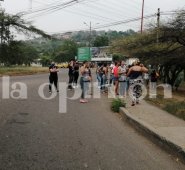 A las afueras de la Cárcel Modelo de Cúcuta. La Opinión