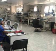 En las tres unidades de cuidados intensivos  del Hospital Universitario Erasmo Meoz hay aproximadamente unas 200 personas trabajando, entre profesional médico, personal de enfermería, terapia y apoyo administrativo. Cortesía