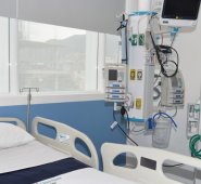 Para el Gobierno, la seguridad de los trabajadores en la salud es una prioridad. Colprensa