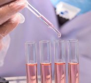 Están diseñadas para reactivar el sistema inmunitario adaptativo. Colprensa.