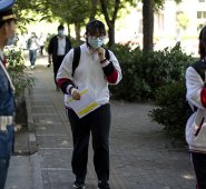 En China, las actividades escolares empiezan a reactivarse de forma gradual.  AFP