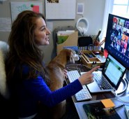 Empresas, estudiantes y familias se adaptan a las plataformas digitales temporalmente por la COVID-19
Internet