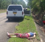 Según testigos, el cuerpo fue abandonado desde la medianoche. Cortesía