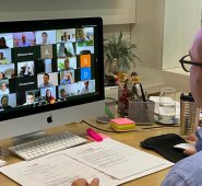 Por primera vez en la historia, el Congreso tuvo que cambiar el salón de sesiones por los encuentros virtuales. Ya, incluso, han aprobado proyectos por esta vía. Archivo