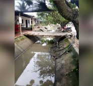 El suministro  se hace dos días a la semana para cada uno de los tres sectores en que está dividida la vereda Matecañana, en el corregimiento Buena Esperanza. Muchas familias acuden al distrito de riego por agua no tratada para su consumo. Cortesía