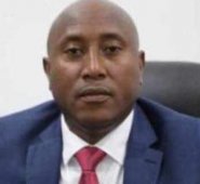 De manera extraoficial se conoció que la esposa y el hijo del diputado Mosquera también están contagiados de la pandemia. Colprensa