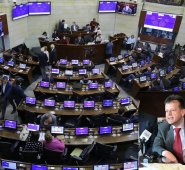 La propuesta busca que el Congreso de la República amplíe su periodo de sesiones y el segundo semestre de la Legislatura comience desde enero y no desde marzo, como sucede actualmente. Archivo Colprensa