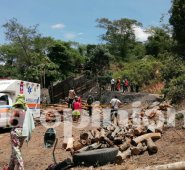 Organismos de socorro trabajan en el rescate de las víctimas. Laura Serrano