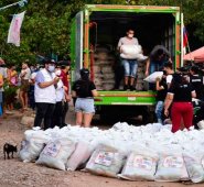 La alcaldía garantizó la entrega de ayudas a las familias desplazadas. Cortesía