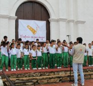 En la plazoleta del corregimiento Pueblo Nuevo se ofreció el concierto de clausura de la Orquesta Sinfonía en Paz Mayor que contó con la asistencia de aproximadamente 120 personas. Cortesía