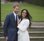Meghan Markle y su esposo, el príncipe Enrique. AFP