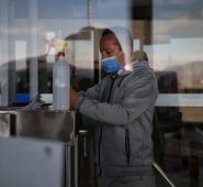 El estudio sugiere que, aunque el primer caso se reportó en marzo, la transmisión del virus pudo empezar en febrero o a finales de enero. Colprensa