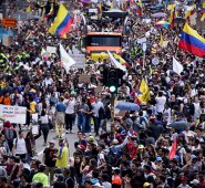 En diciembre de 2019, en medio de las protestas que se desataron luego del 21N, el colectivo un Canto por Colombia ofreció conciertos en las calles. Colprensa
