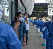 Protocolos de bioseguridad en la entrada del aeropuerto Internacional Camilo Daza en Cúcuta. Archivo / La Opinión