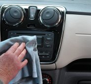 Productos como el alcohol al 70% o jabón líquido entre otros desinfectantes tradicionales también funcionan. Pixabay reference