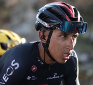 Bernal arrastra una lesión de espalda que sufrió antes del Tour.
AFP