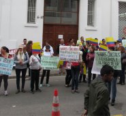 Las viviendas fueron construidas en zona de alto riesgo. Archivo, La Opinión