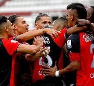 A pesar de los problemas extradeportivos, el plantel se mostró unido en el terreno de juego. Dimayor