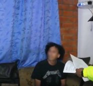 Denuncias de vecinos alertaron de comportamientos sospechosos del capturado con los niños y jóvenes de su unidad residencial. Colprensa