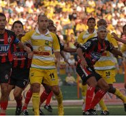 Con goles de Diego Cabrera y Alex del Castillo, el Cúcuta Deportivo ganó 2-1.  Archivo/La Opinión