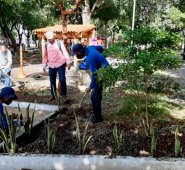 La jornada finalizó en el Parque Nacional, donde se sembraron 20 lenguas de suegra. Cortesía.