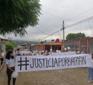 La marcha inició en la Institución Educativa Carlos Ramírez París, y se desplazó por todo el barrio Antonia Santos.   Cortesía/ La Opinión
