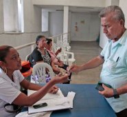 El programa atiende a 1,6 millones de personas a nivel nacional. Archivo / La Opinión