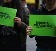 Plantón en contra del fracking. Colprensa