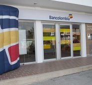 Las empresas del sector de alimentos son las que mejor reputación tienen según el informe del mercado. Archivo / La Opinión