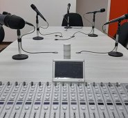 Una de las subcategorías que participa es la radio. Las convocatorias se cierran el 27 de noviembre de 2020. Cortesía