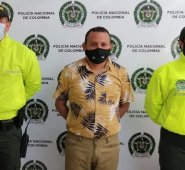 Lizarazo contactaba a sus víctimas vía WhatsApp y páginas de Facebook y bajo engaños hacía que los interesados en lograr un empleo le consignaran de 40 mil o 50 mil pesos a cambio de ser contratados. Policía Nacional