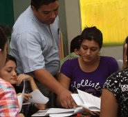 Los interesados en los cursos no tendrán que pagar nada. Archivo/La Opinión