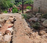 El lodo invadió viviendas y calles en diversos sectores de San Antonio  tras una semana de fuertes precipitaciones.  Cortesía