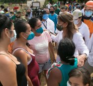 La vicepresidenta Marta Lucía Ramírez visitó a los damnificados del 23 de Enero, en el occidente de Cúcuta.  Juan Pablo Cohen
