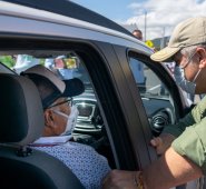 Duque se declaró "lleno de motivación y orgullo" por la labor de las tropas en pro del país. El presidente está en Cúcuta desde este viernes cumpliendo con varias actividades. Tomada de Twitter @IvanDuque