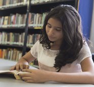 CENS abre una convocatoria para apoyar ideas de emprendedores locales. Archivo / La Opinión