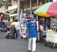 La decisión acerca del aumento del salario mínimo es clave para la reactivación económica de Colombia. Archivo La Opinión
