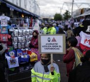 Las próximas fiestas de Navidad y Año Nuevo tienen que ser en casa y con el círculo familiar. Colprensa