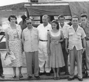 De izquierda a derecha: Martha Eslava de Hernández, Luis Enrique Casanova, Francisco Hernández Lazcano, Marina Ramírez de Yáñez, Manuel Yáñez Zafra, Francisco “Pacho” Pérez y Roberto “Palomo” Hernández Moreno. La Opinión