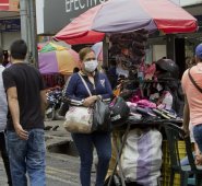 Este es el tercer confinamiento del fin de semana decretado por las autoridades municipales y departamentales.  Luis Alfredo Estévez/ La Opinión