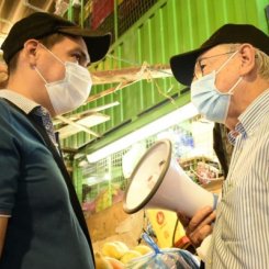 Las autoridades recordaron a los comerciantes, que las medidas deben ser acatadas para poder seguir vendiendo sus productos  Cortesía
