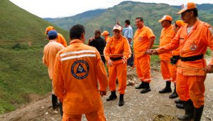 Las autoridades implementaron un intenso operativo para hallar a las menores. Colprensa