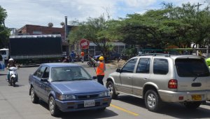 Sobre la avenida Kennedy y La Victoria se empezaron a reforzar los controles de tráfico vehicular para mejorar la movilidad en estos sectores. Rodrigo Sandoval