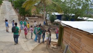 A nueva esperanza llegó una comisión de la Alcaldía, la inspección de Policía y el ICBF. Rodrigo Sandoval