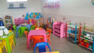 El HUEM cuenta con un espacio para el juego, la lectura, música, investigación, estimulación de artes y manualidades, señaló la gestora social Laura Cáceres de Díaz, primera dama del departamento. Cortesía