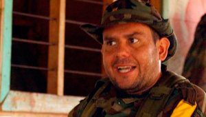 Por el exjefe paramilitar Carlos Castaño ofrecían una recompensa de mil millones de pesos y en tal anuncio se equivocaron de foto. Colprensa