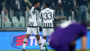 Juan Guillermo Cuadrado no celebró su anotación frente a la Fiorentina. AFP