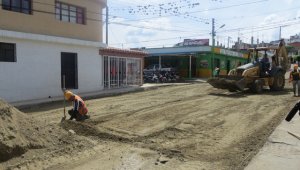 La vía principal del sector de Primero de Mayo será rehabilitada para mejorar el flujo de automotores. Daicy Echeverri